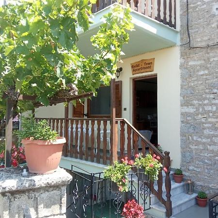 Small Town Apartment Konitsa Eksteriør billede